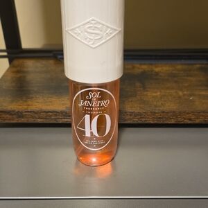 Sol de Janeiro Cheirosa 40 Mist in Cream and Orange